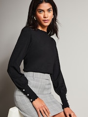Lipsy Black Long Sleeve Scallop Detail Knitted Jumper - Image 4 of 4