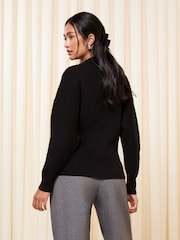 Schwarz - Friends Like These Gerippter kuscheliger Batwing-Pullover - Bild 4 von 4