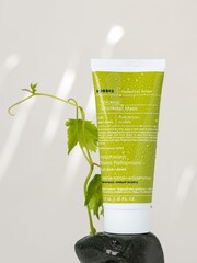 Korres Santorini Grape Clear Skin Volcanic Mask 75ml - Image 2 of 5