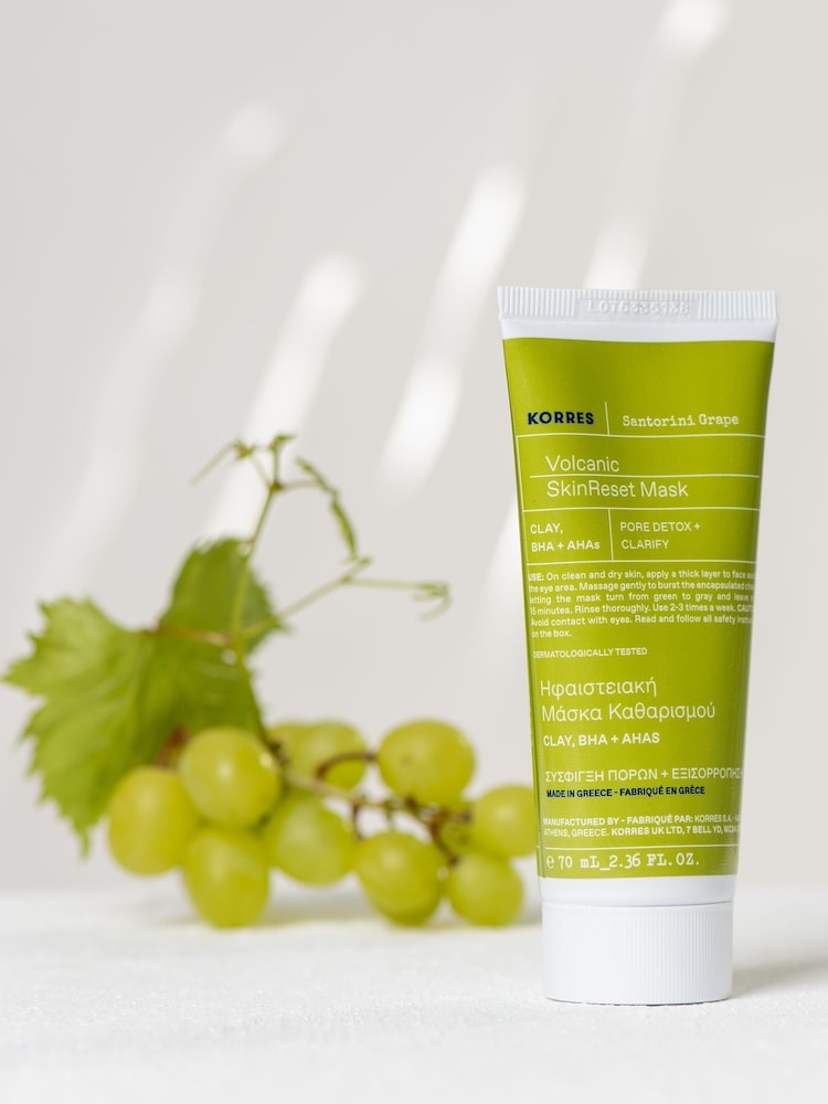Korres Santorini Grape Clear Skin Volcanic Mask 75ml - Image 5 of 5