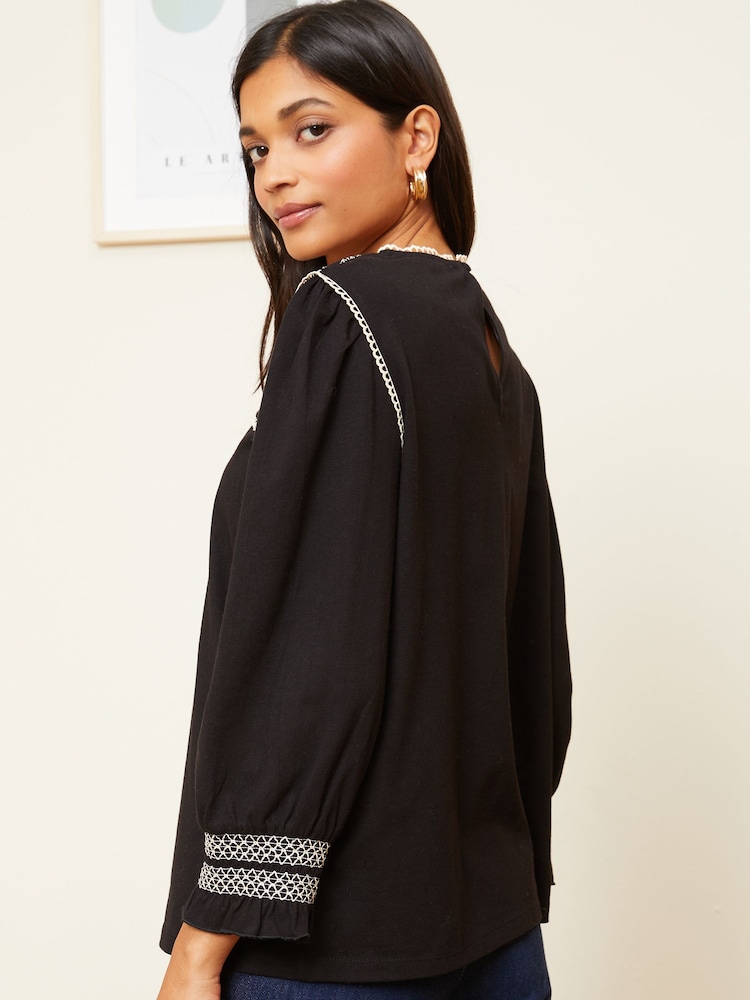 Love & Roses Black Contrast Trim 3/4 Sleeve Jersey T-Shirt - Image 3 of 4