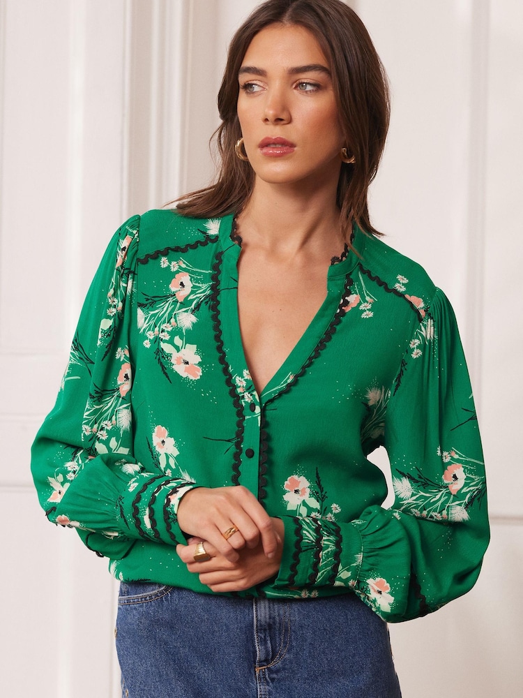 Love & Roses Green Floral Petite Ric Rac Trim Printed V Neck Shirt - Image 1 of 4