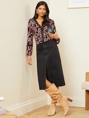 Love & Roses Black And Red Ditsy Floral Petite Jersey V Neck Long Sleeve Lace Insert Blouse - Image 4 of 4
