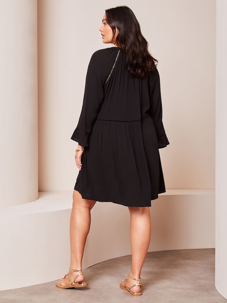 Lipsy Black Curve Long Sleeve V Neck Crinkle Smock Summer Mini Dress - Image 2 of 4