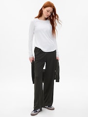 Gap White Breathe Long Sleeve Crew Neck T-Shirt - Image 1 of 2