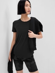Gap Black Breathe Short Sleeve Crew Neck T-Shirt - Image 1 of 2