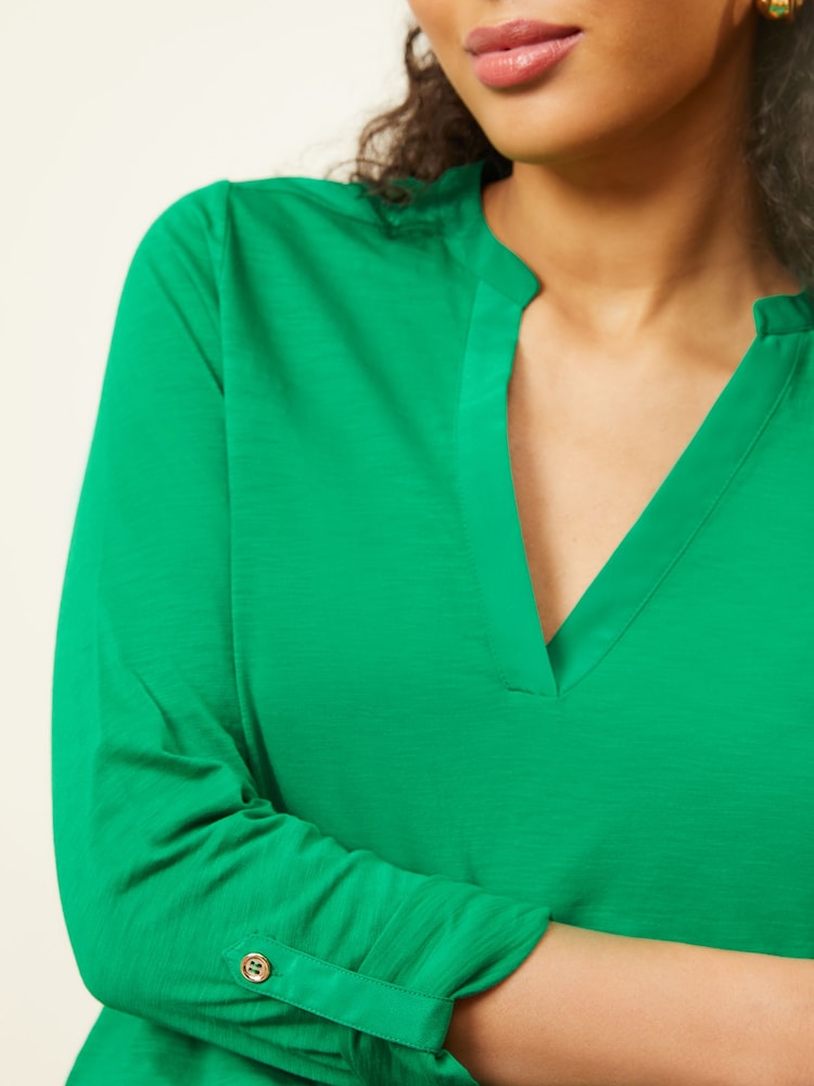 Love & Roses Green Long Sleeve V Neck Jersey T-Shirt - Image 2 of 4 Love & Roses Green Long Sleeve V Neck Jersey T-Shirt - Image 2 of 4