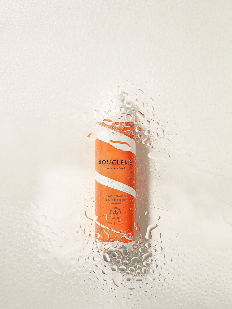 BOUCLÈME Seal & Shield Curl Defining Gel 300ml - Image 5 of 5 BOUCLÈME Seal & Shield Curl Defining Gel 300ml - Image 5 of 5