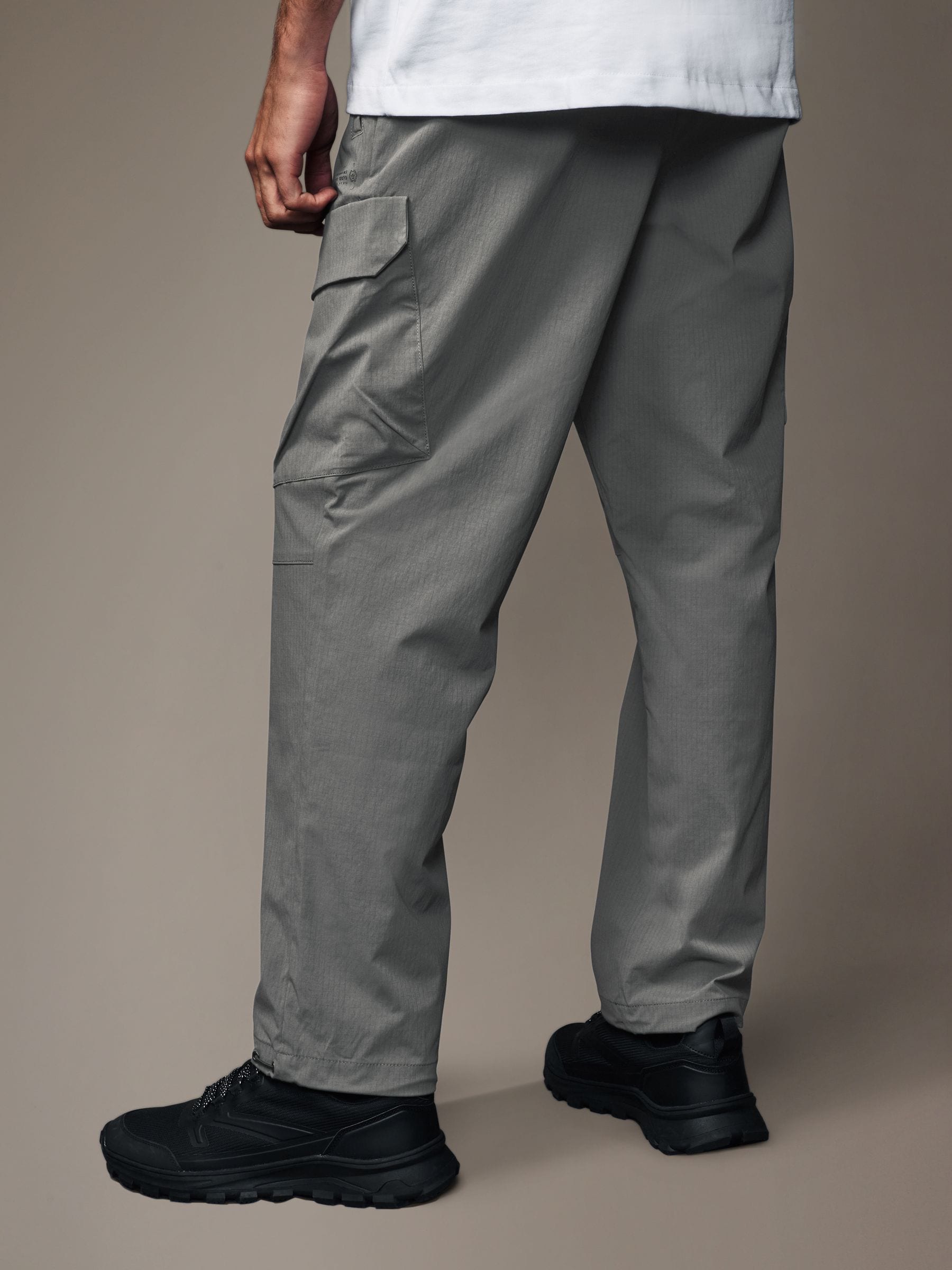 商品画像：Convertible Wide Cargo Pants | GU US 2
