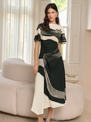 Lipsy Cream and Black Print Ruched Asymmetricalmetrical Flutter Sleeve Midi Dress - Image 2 of 4