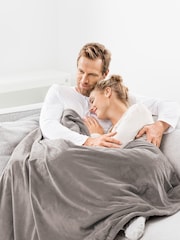 Beurer Grey Extra Large Cosy Heated Throw - Image 1 of 3