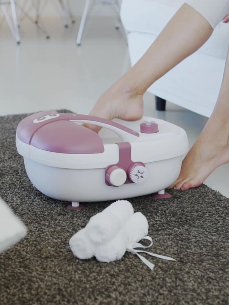 Beurer White Foot Spa with Infrared and magnetic Therapy - Image 1 of 2