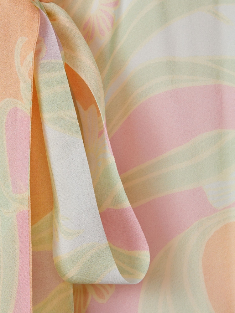 Florere Printed Tie Neck Top - Image 6 of 6
