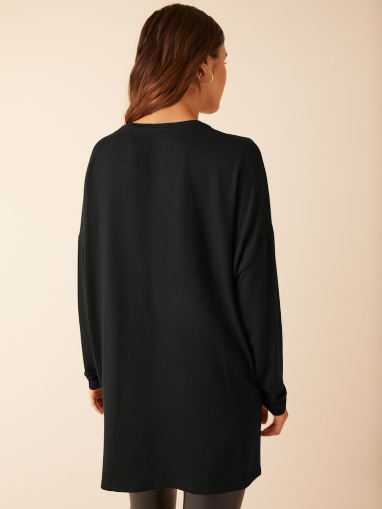 Friends Like These Black Petite Short Sleeve V Neck Tunic Top - Image 2 of 4
