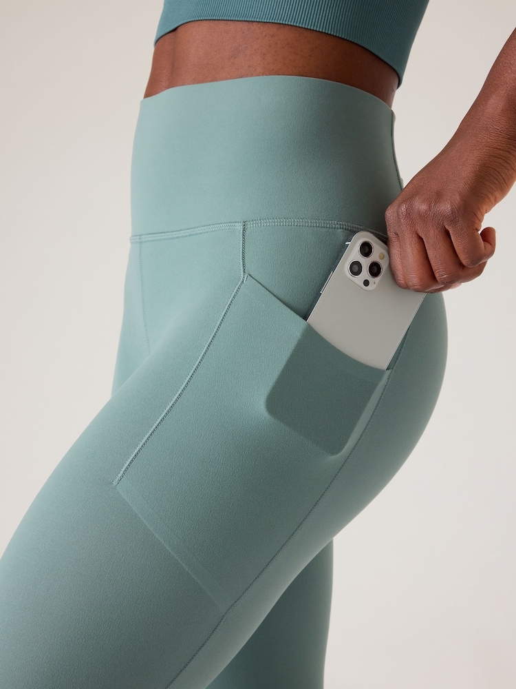 Athleta Green Salutation Cinch 7/8 Pocket Leggings - Image 4 of 4