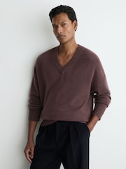 Reiss Chocolate Brown Alberz Wool-Cashmere V-Neck Jumper - Image 5 of 7