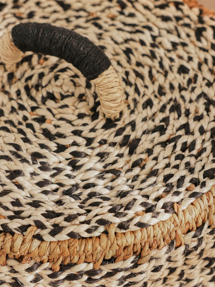 Black/White Seagrass Hamper Laundry Basket - Image 6 of 6