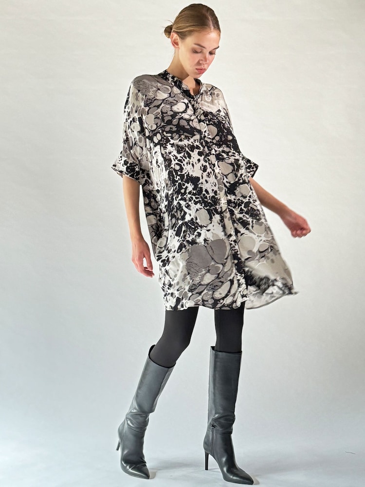 Religion Black Oversized Destiny Tunic Dress In Bold Monochrome Print - Image 1 of 6 Religion Black Oversized Destiny Tunic Dress In Bold Monochrome Print - Image 1 of 6
