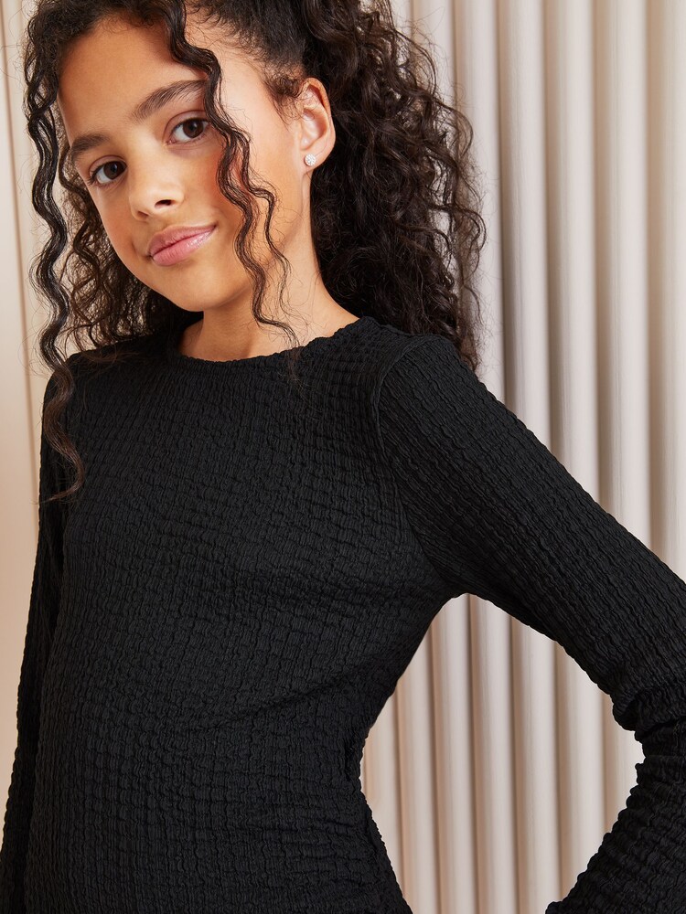 Lipsy Black Teen Crinkle Ruched Bodycon Dress (9-16yrs) - Image 4 of 4 Lipsy Black Teen Crinkle Ruched Bodycon Dress (9-16yrs) - Image 4 of 4