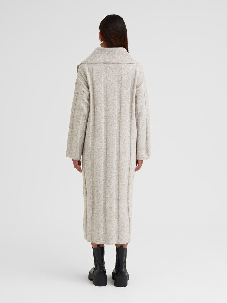4th & Reckless Grey Leo Slouchy Knitted Midi Dress - Image 2 of 4