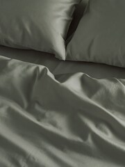 Bedfolk Set of 2 Green Luxe 100% Cotton King Pillowcases - Image 3 of 5