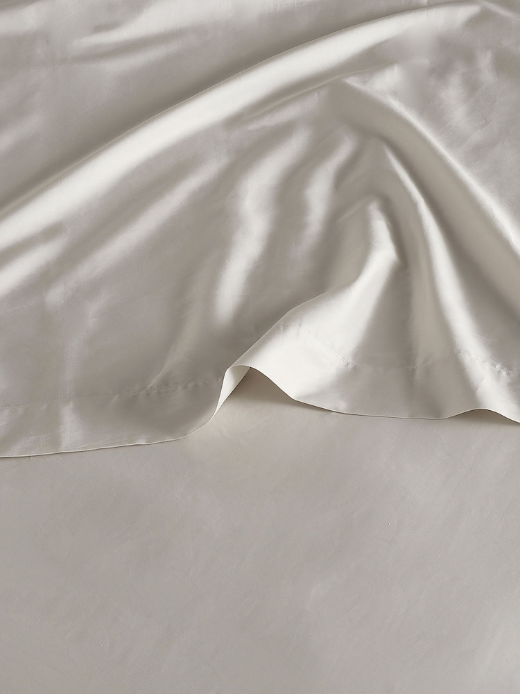 Bedfolk Natural 100% Cotton Luxe Deep Fitted Sheet - Image 1 of 4 Bedfolk Natural 100% Cotton Luxe Deep Fitted Sheet - Image 1 of 4
