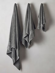 Bedfolk Grey Plush 100% Cotton Towel - Image 3 of 5