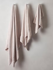 Bedfolk Pink Plush 100% Cotton Towel - Image 3 of 5