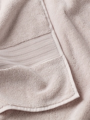 Bedfolk Pink Plush 100% Cotton Towel - Image 5 of 5