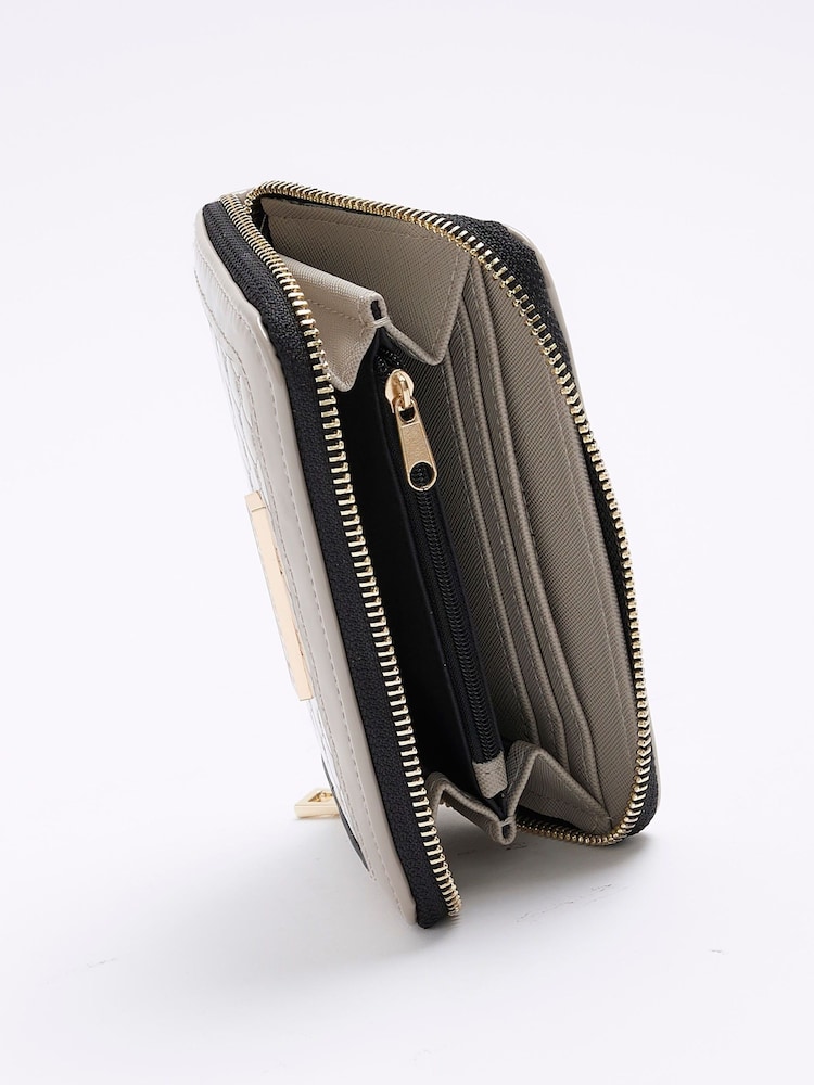 River Island Grey Grey Patent Embossed RI Purse - Image 5 of 5 River Island Grey Grey Patent Embossed RI Purse - Image 5 of 5