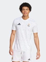 قميص جيرسيه لفريق Real Madrid لمرحلة ما قبل المباراة من adidas - صورة 1 من 8