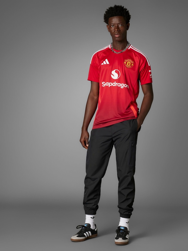 adidas Red Manchester United 24/25 Home Jersey - Image 11 of 19