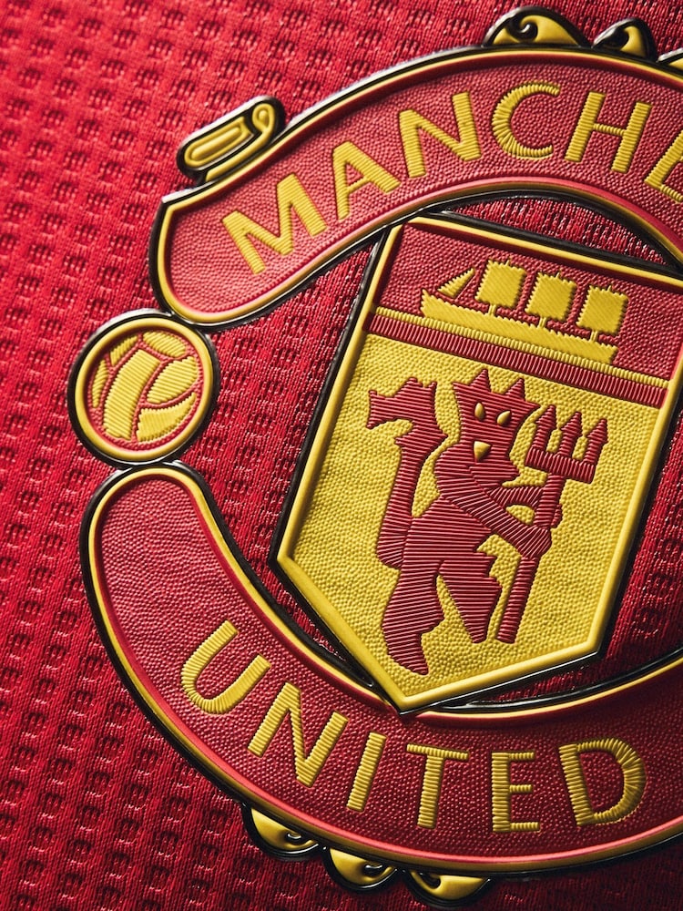 adidas Red Manchester United 24/25 Home Jersey - Image 4 of 19