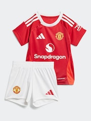 Conjunto para bebé de local del Manchester United 24/25 de Adidas - Imagen 2 de 8