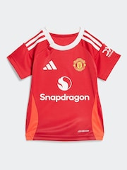 Conjunto para bebé de local del Manchester United 24/25 de Adidas - Imagen 3 de 8