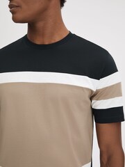 Reiss Navy/Camel Auckland Mercerised Cotton Crew Neck T-Shirt - Image 4 of 5