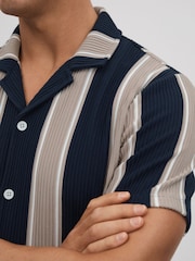 Reiss Navy/Camel Alton Slim Fit Ribbed Cuban Collar Shirt - Image 4 of 6