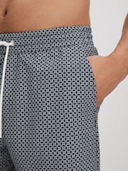 Reiss Airforce Blue/White Shape Printed Drawstring Swim Shorts - Image 4 of 6