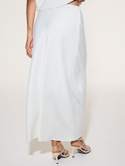 Bianco - Gonna midi in satin - Immagine 3 di 6