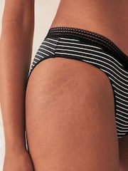 Black/White High Leg Geo Lace Trim Knickers 4 Pack - Image 4 of 8