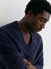 Reiss Navy Alberz Wool-Cashmere V-Neck Jumper - Image 5 of 7