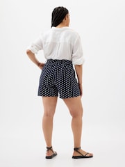 Gap Black Dot 4" Chino Shorts - Image 2 of 4