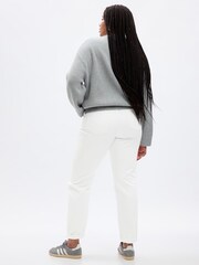Gap White Mid Rise Ankle Length Girlfriend Jeans - Image 2 of 5