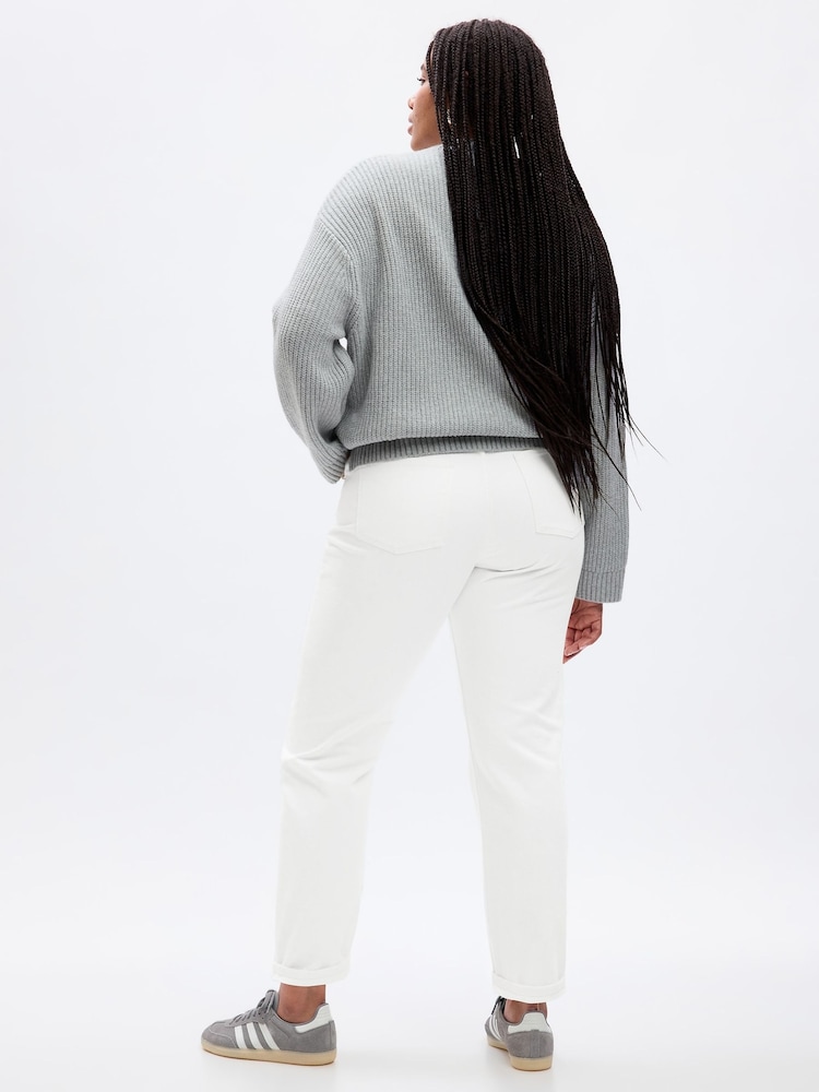 Gap White Mid Rise Ankle Length Girlfriend Jeans - Image 2 of 5
