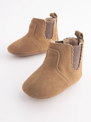 Hellbraun - Suede Baby Pull-On Boots (0-24mths) - Bild 1 von 5