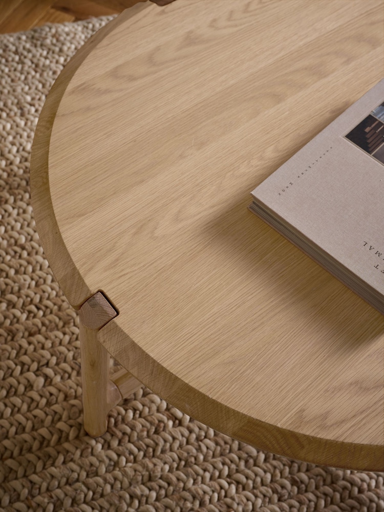 Natural Sutton Oak and Oak Veneer Coffee Table - Image 2 of 7