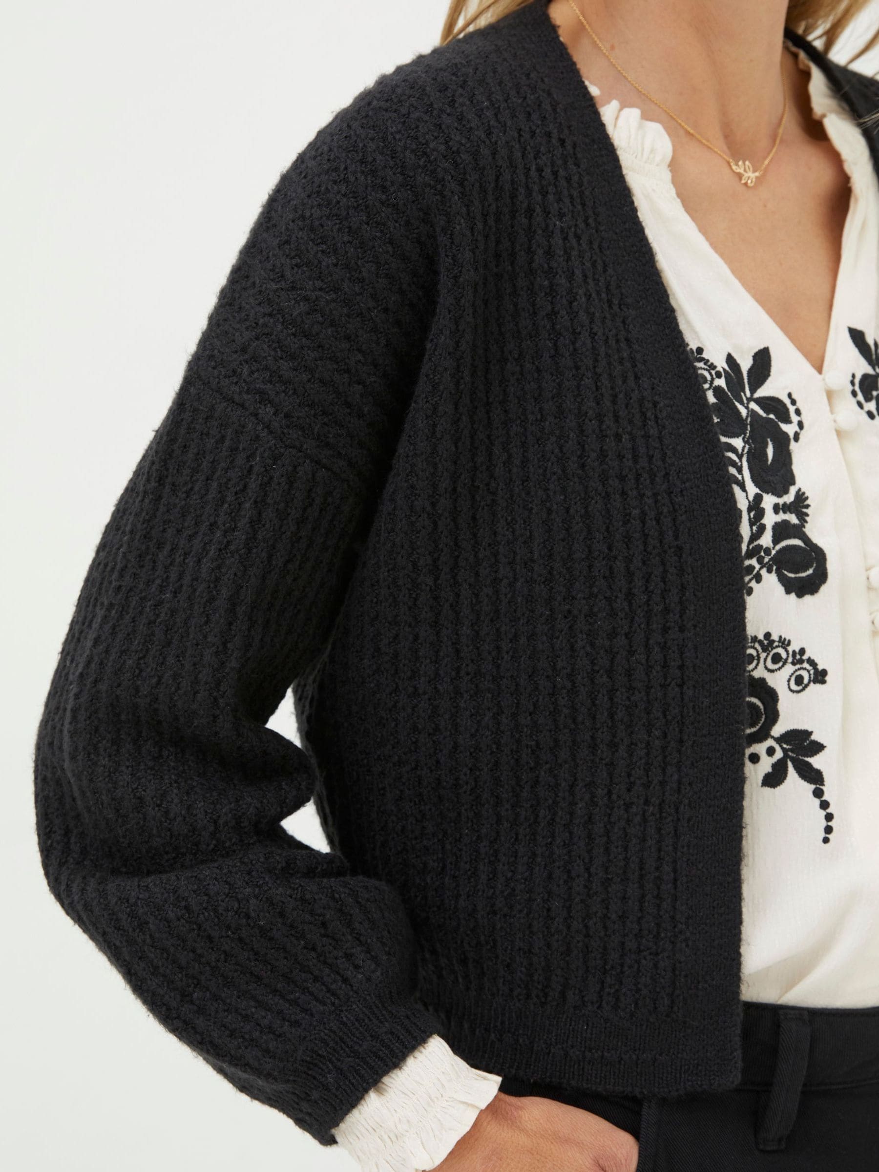 アウターその他 AVANDRESS Anna Cardigan BLACK 어반드레스(AVANDRESS) Anna Cardigan BLACK - 사이즈 & 후기