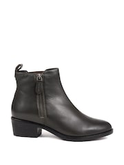 Pavers Van Dal Black Leather Heeled Chelsea Boots - Image 1 of 5