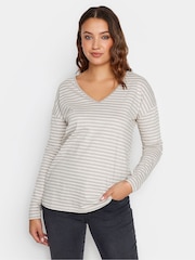 Creme - Long Tall Sally Langärmliges T-Shirt mit V-Ausschnitt und Streifen aus 100 % Baumwolle - Bild 1 von 3