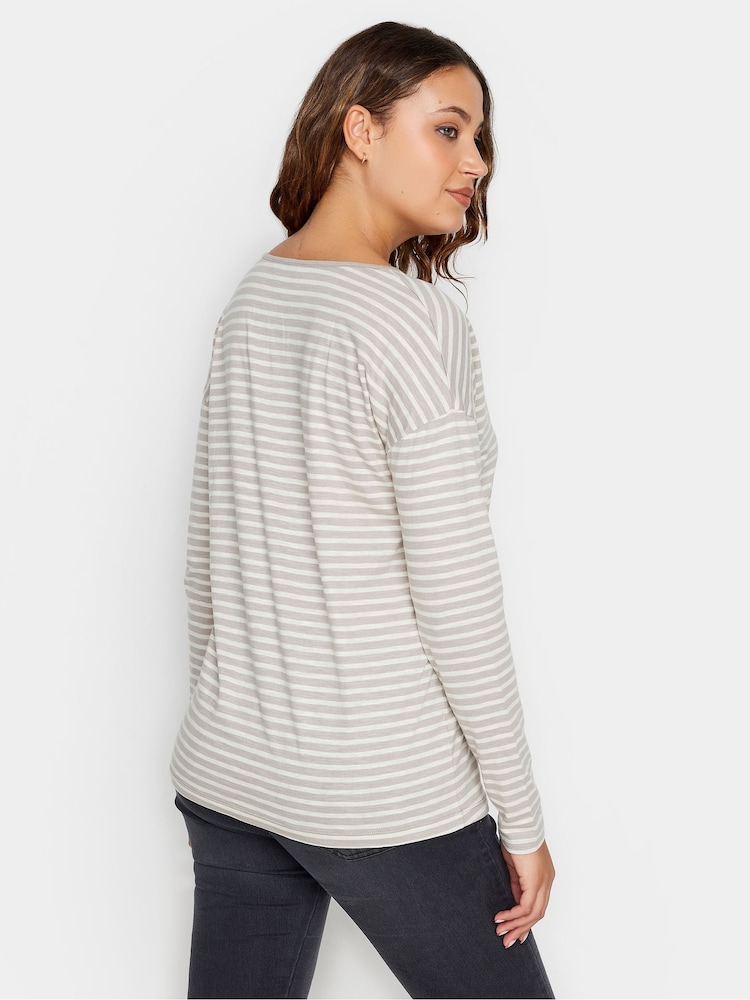 Creme - Long Tall Sally Langärmliges T-Shirt mit V-Ausschnitt und Streifen aus 100 % Baumwolle - Bild 2 von 3